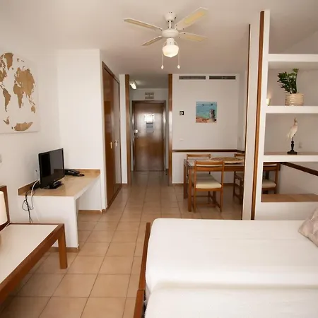 Apartamentos Maria Cristina Beach Benidorm Exterior foto